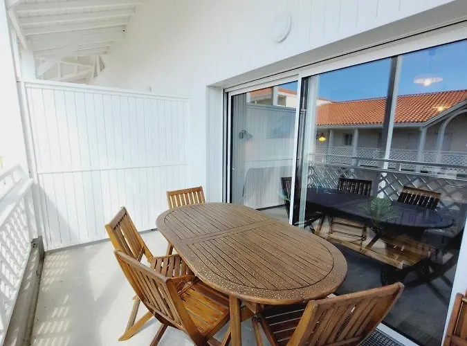 Escapade Ensoleillée Apartamento *